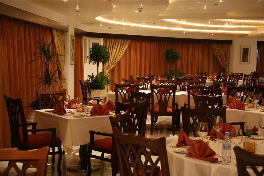 Symphony Hotel Apartments Dubai Restoran gambar